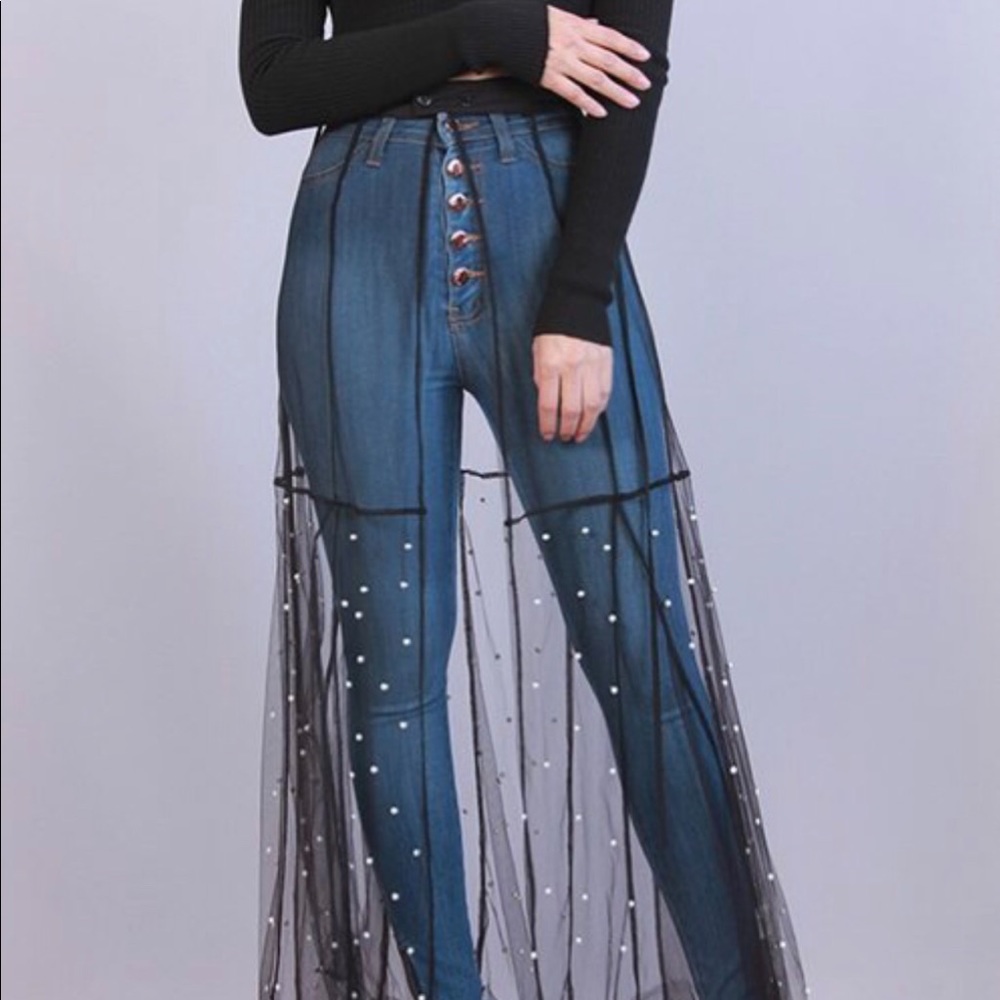 💎Host Pick💜 Statement Skirt Cover Up - Picture 4 of 9